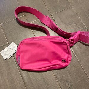 NWT Lululemon Everywhere Belt Bag 1L Sonic Pink